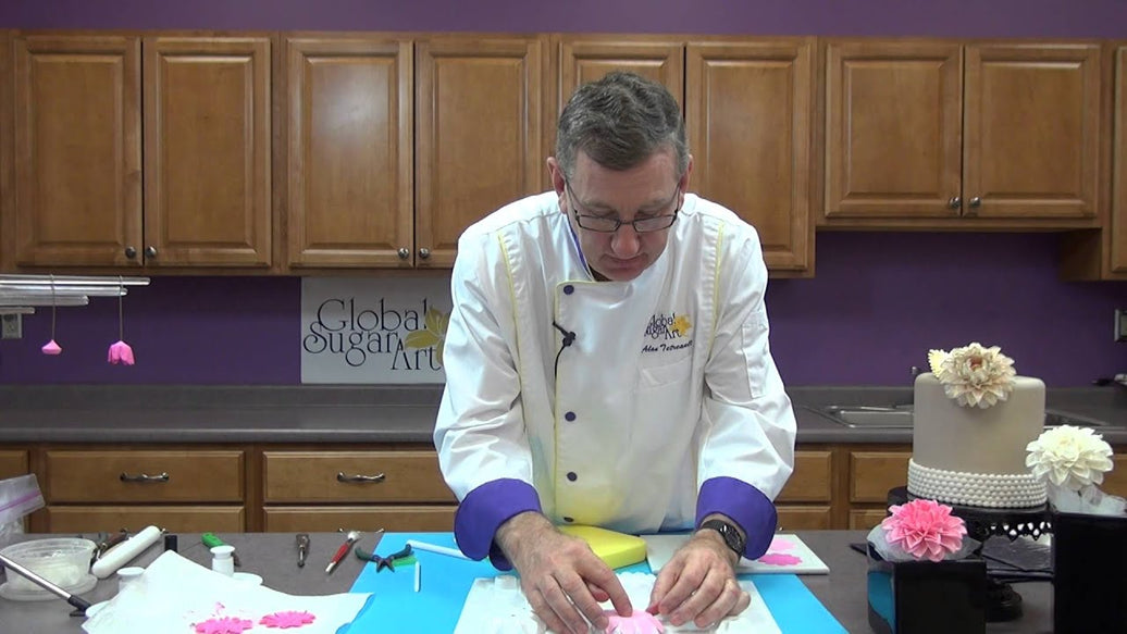 making-dahlias-with-martellato-s-cutters