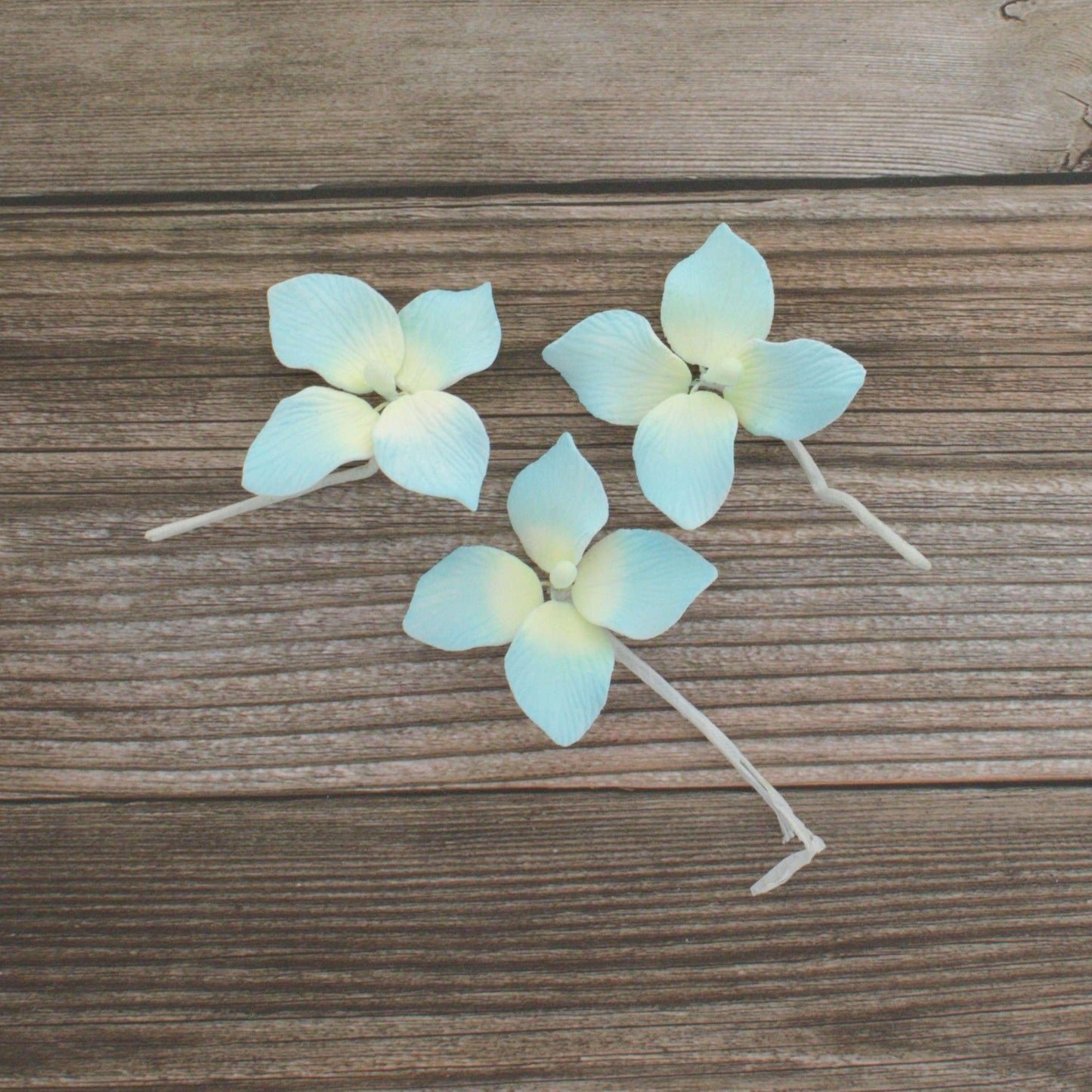 Blue Hydrangea Flowers, 1.5-inch, 24 Count