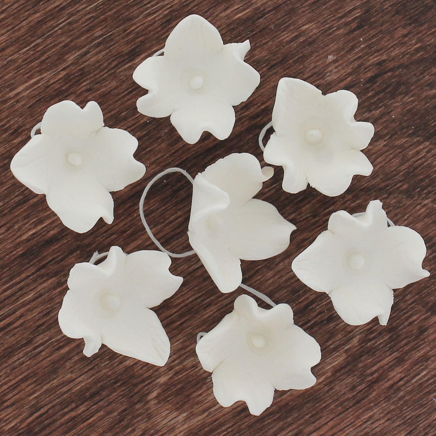 White Hydrangea Flowers, Wired, 1-inch, 36 Count