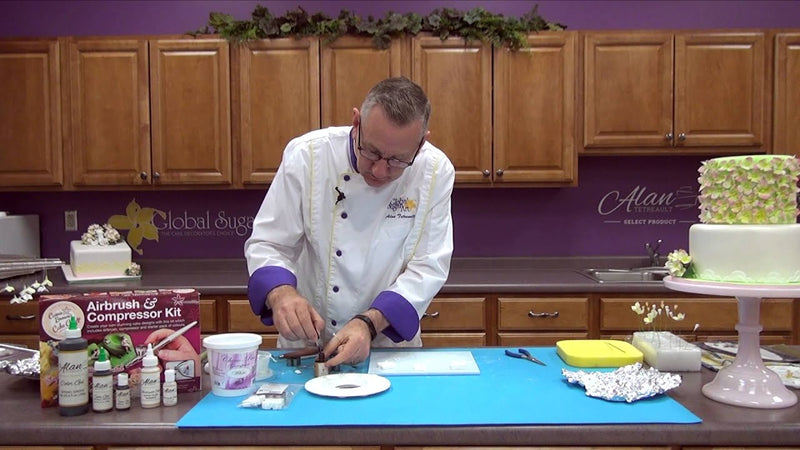 making-gumpaste-hydrangeas