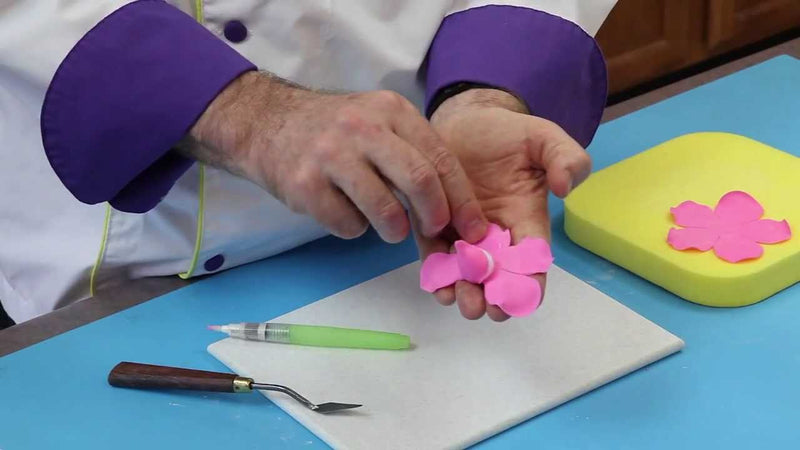 how-to-make-a-wireless-gumpaste-rose