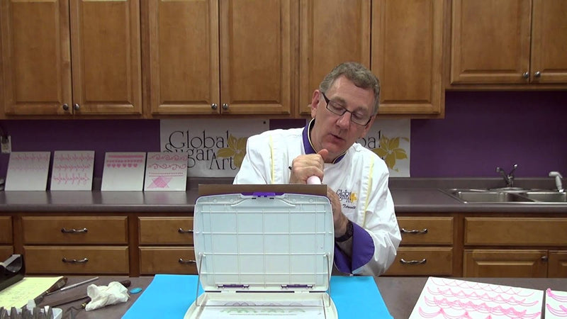 buttercream-basics-the-string-theory-of-piping