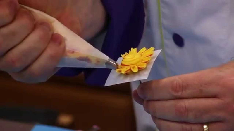 buttercream-basics-petal-to-the-metal
