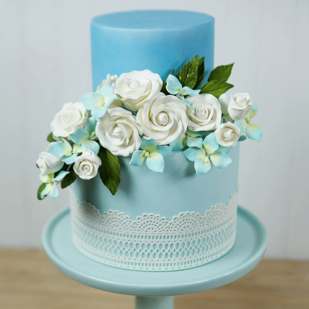 Classic Tea Rose Sugar Cake Flowers, by Global Sugar Art, Wired, White, Medium