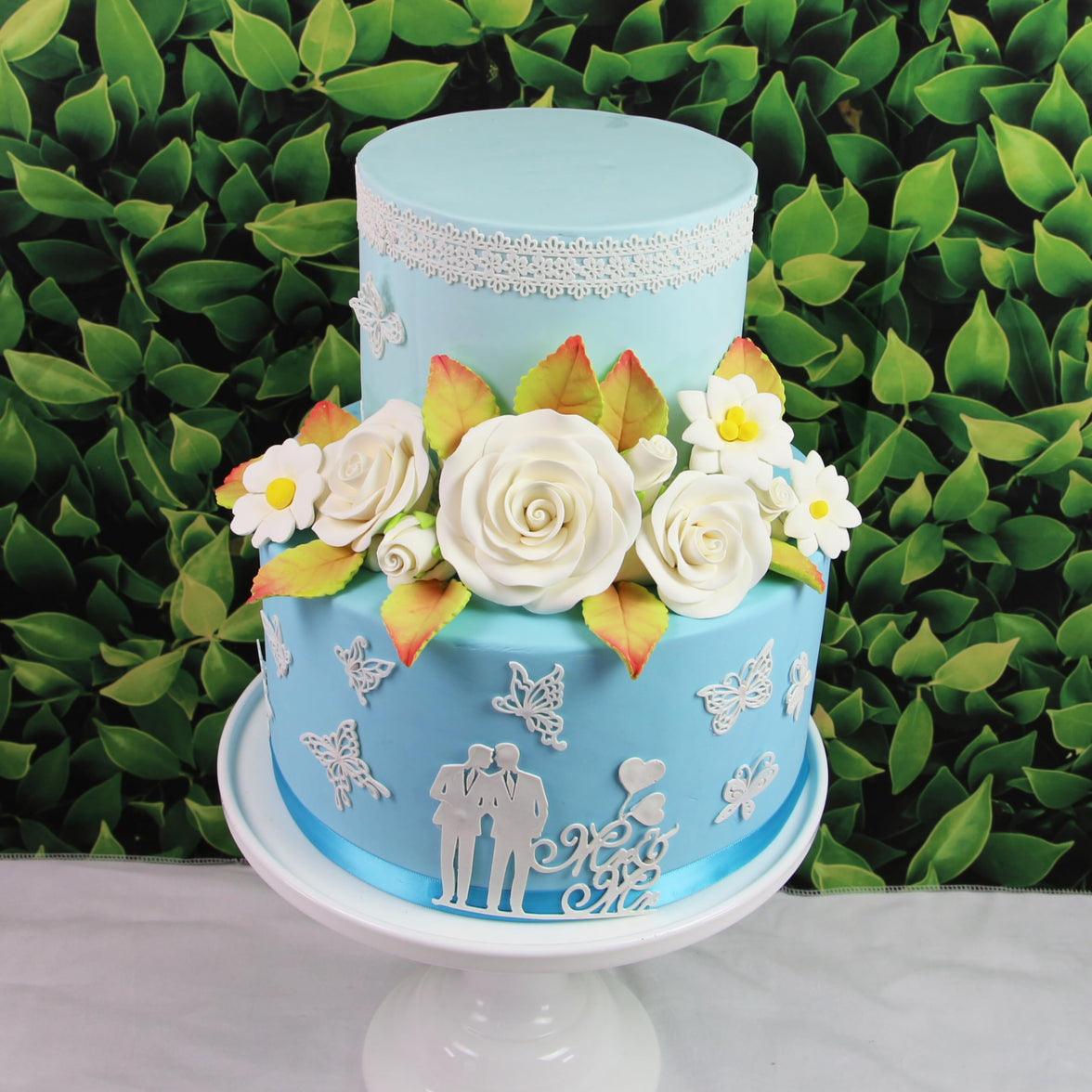 Rose and Blossom Set, Sugar Flowers for Cakes, by Global Sugar Art, White Roses and Blossoms