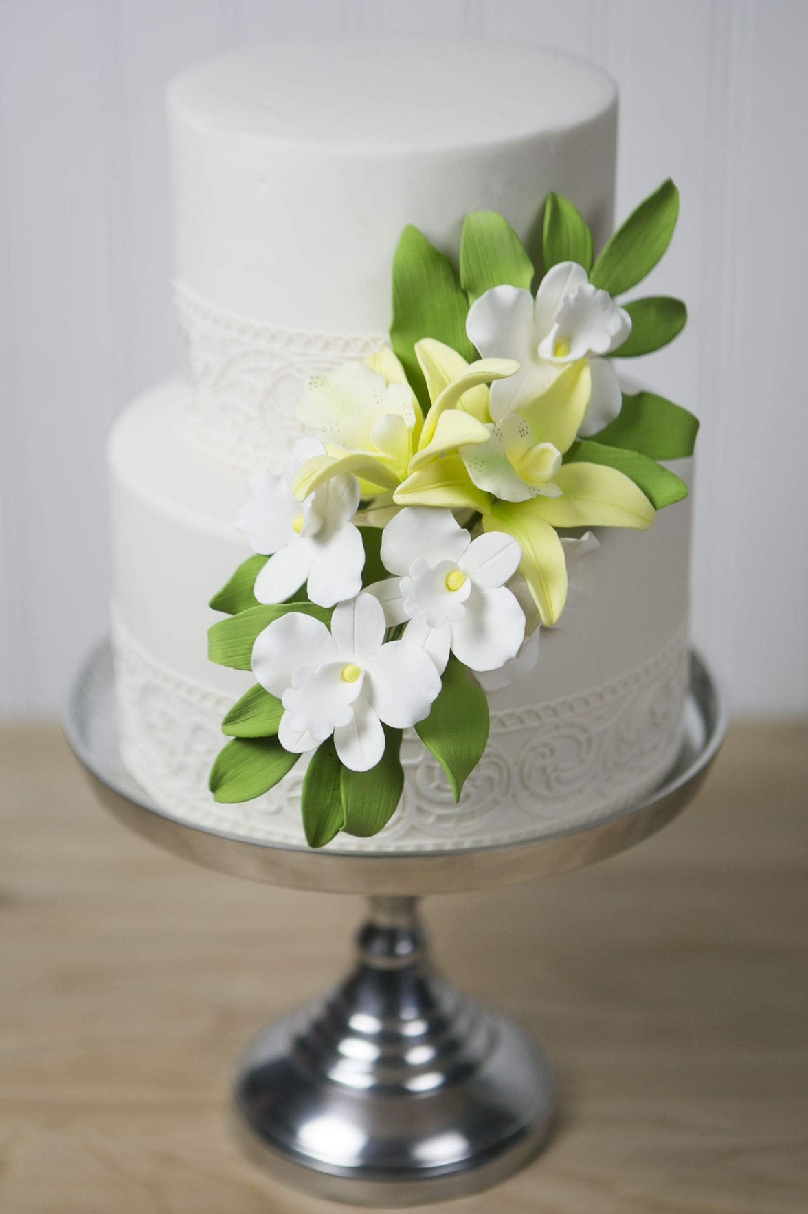 Orchid Sugar Cake Flowers, African Orchids, by Global Sugar Art, White, 6 Count