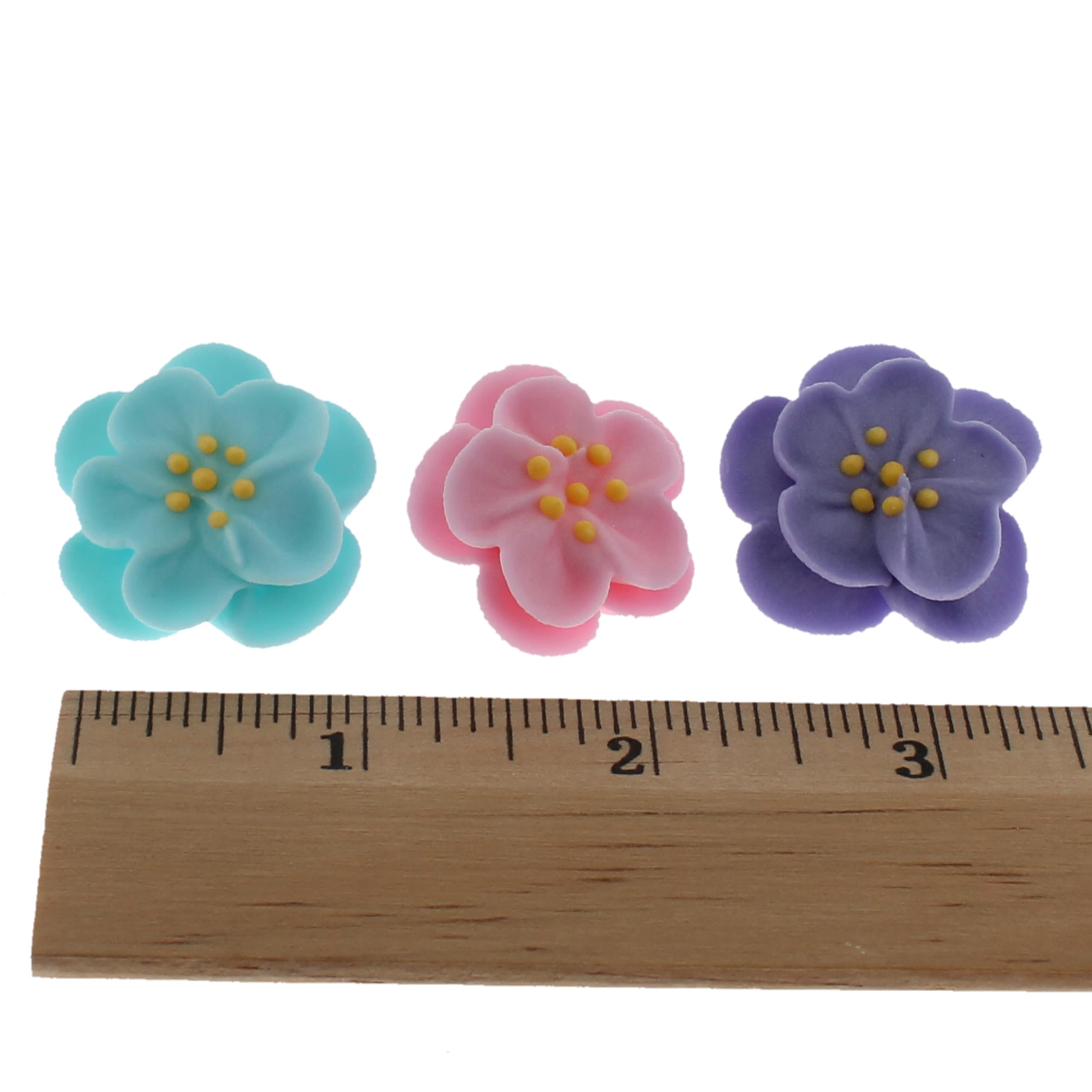 Global Sugar Art Royal Icing Flowers by Chef Alan Tetreault