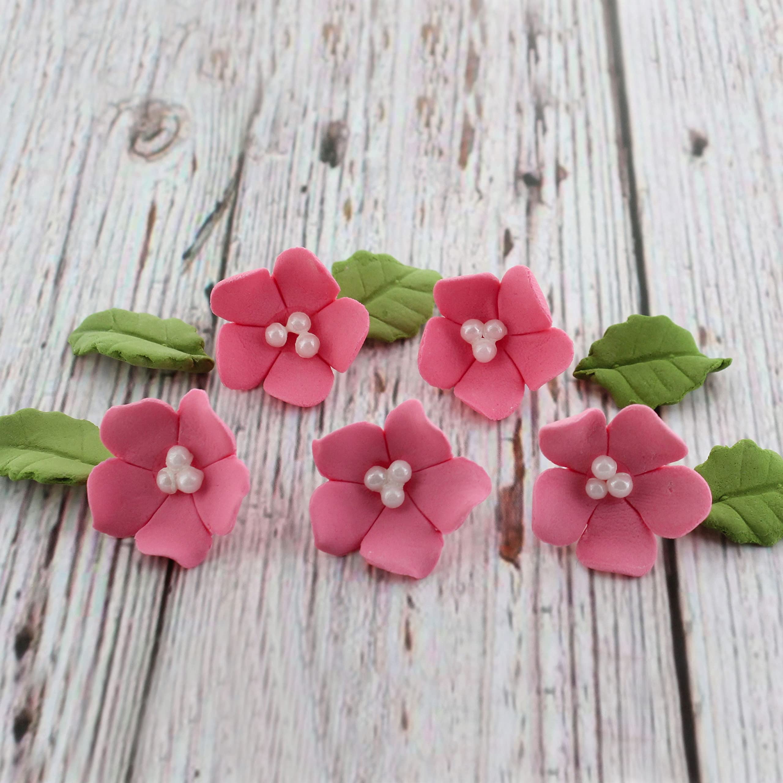 Flower Blossoms with Leaves, Edible Sugar Flowers for Cakes & Cupcakes, by Global Sugar Art, Pink