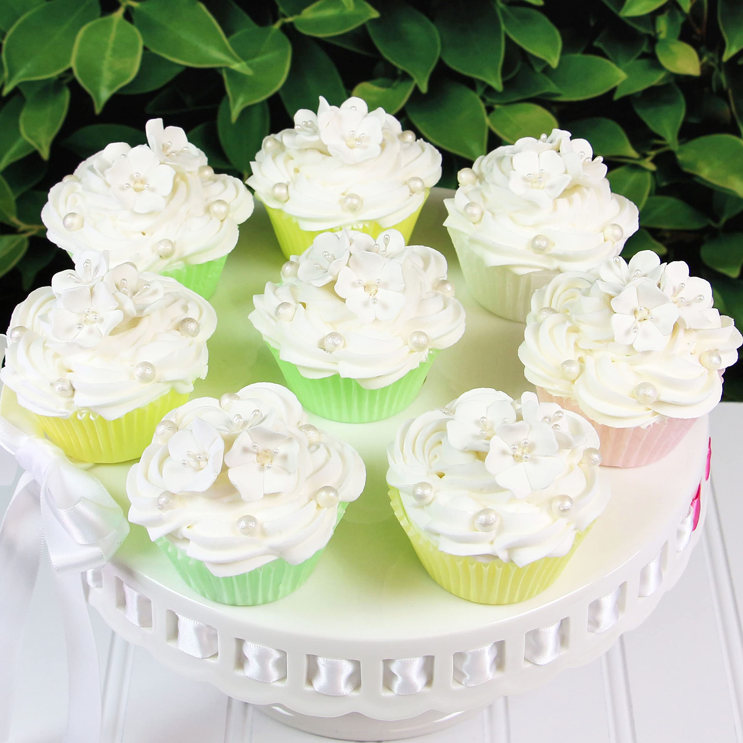 Global Sugar Art Blossom Sugar Wedding Cake Flowers with Pearl Stamens, White, by Chef Alan Tetreault