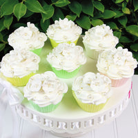 Global Sugar Art Blossom Sugar Wedding Cake Flowers with Pearl Stamens, White, by Chef Alan Tetreault