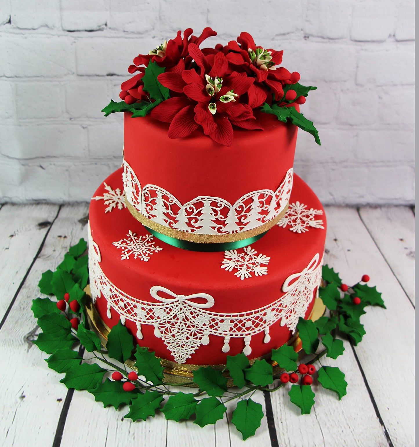 Poinsettia & Holly Leaf Kit, Small with Berries, 3-Piece Set
