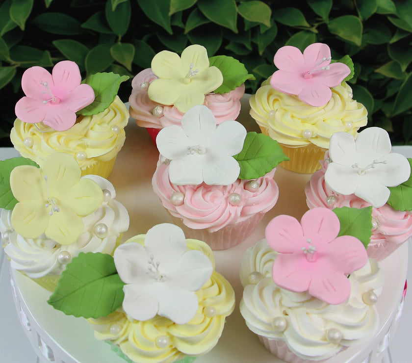 Global Sugar Art Fruit Blossom Sugar Cake Flowers by Chef Alan Tetreault