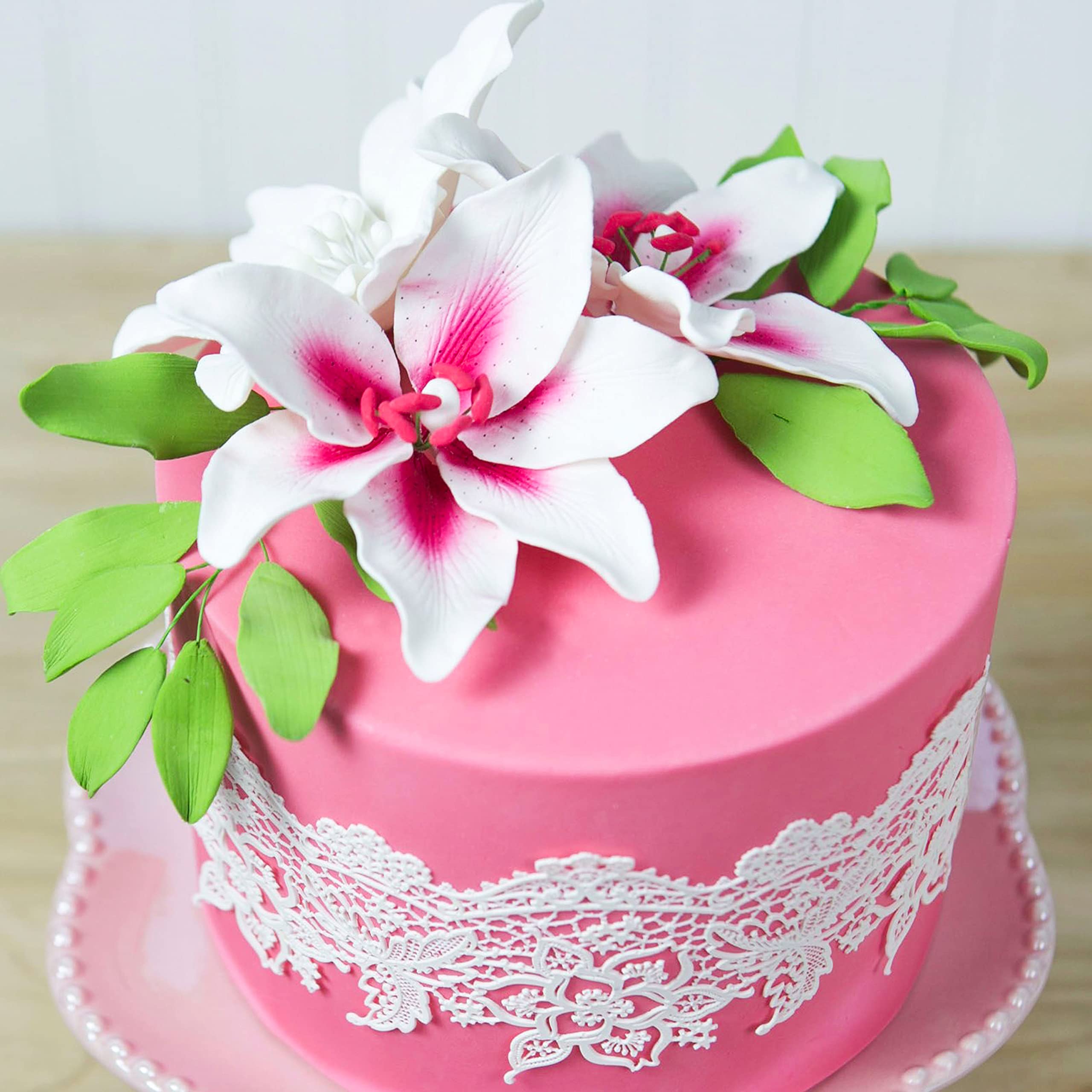 Light Green Gardenia Leaf Spray Cake Decoration by Chef Alan Tetreault, Global Sugar Art, 4 Count