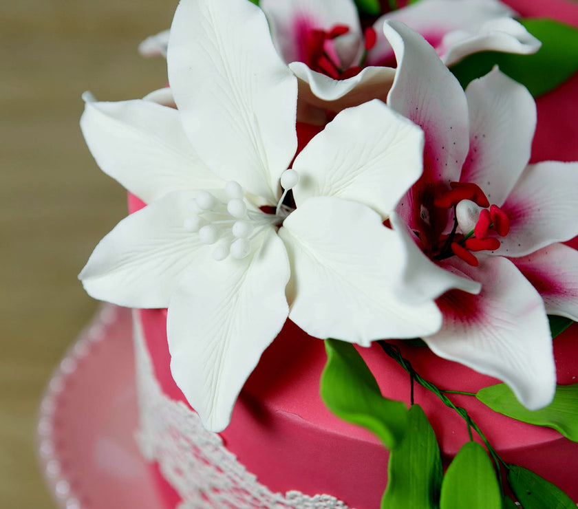 Easter Lily Sugar Flowers, Casablanca Lilies by Global Sugar Art, Extra Large, White, 3 Count