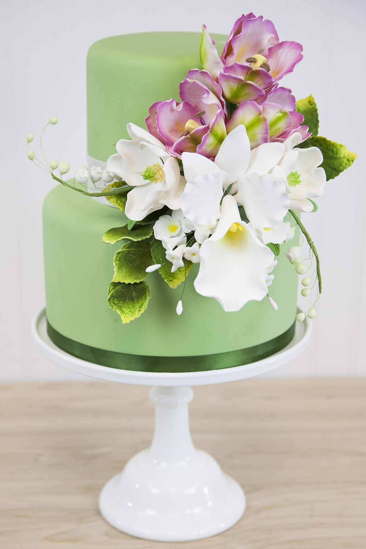 Magnolia Blossom Sugar Cake Flowers by Global Sugar Art, White, Large, 3 Count