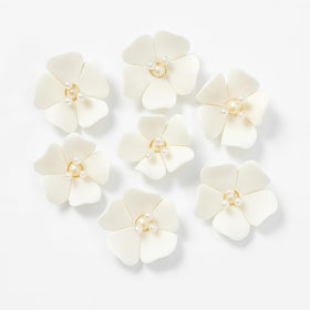 Global Sugar Art Blossom Sugar Wedding Cake Flowers with Pearl Stamens, White, by Chef Alan Tetreault