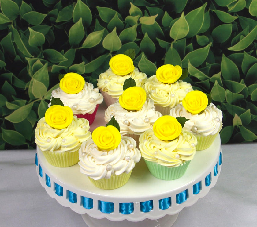 Premium Edible Roses for Cakes and Cupcakes, Sweet Royal Icing Roses, by Global Sugar Art, Yellow