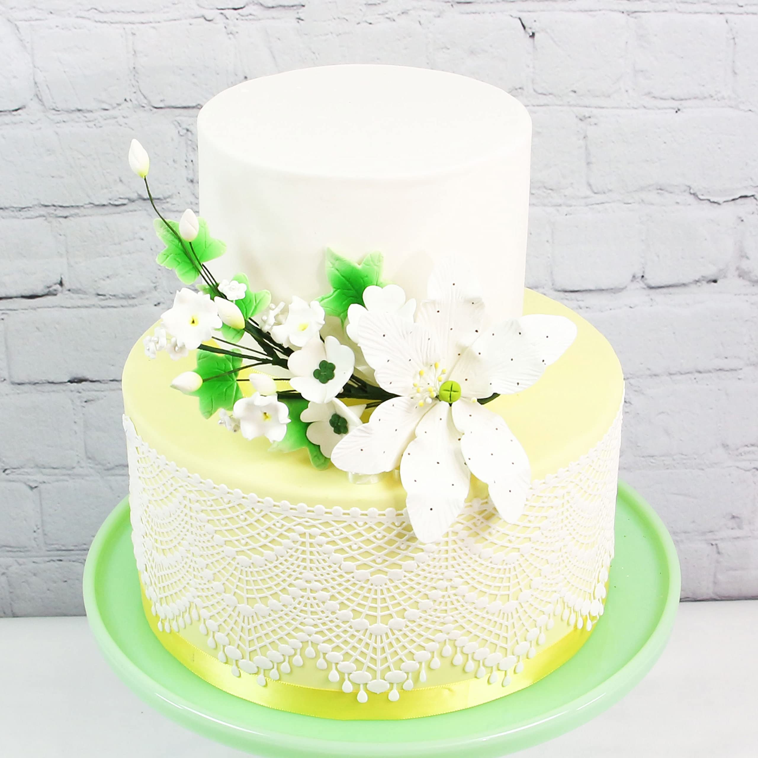 Sugar Lilies, Lily Flower Sprays, Cake Toppers by Global Sugar Art, White Speckled Easter Lily Spray