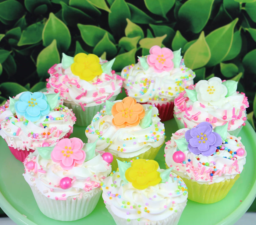 Global Sugar Art Royal Icing Flowers by Chef Alan Tetreault