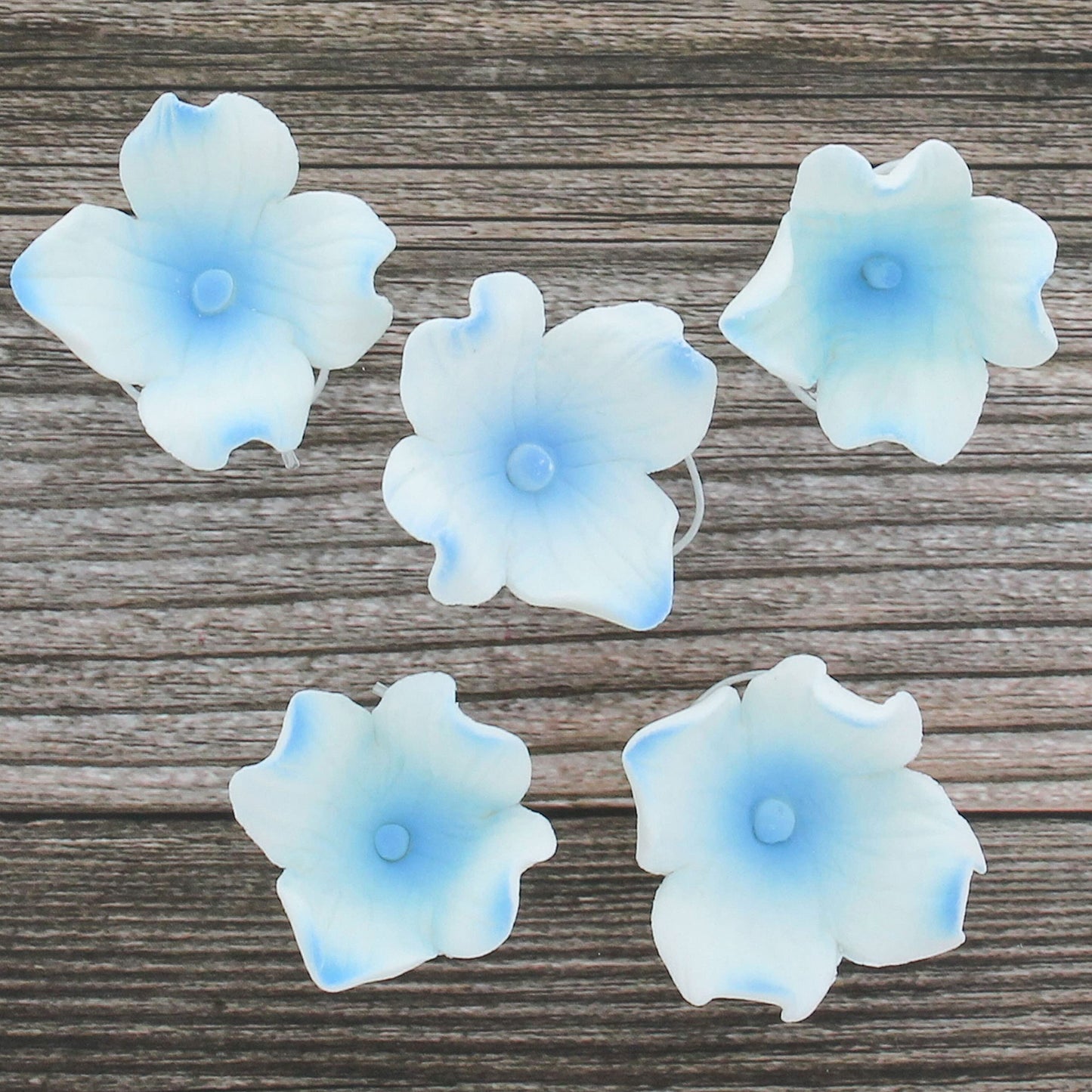 Blue Hydrangea Flowers, Wired, 1-inch, 36 Count
