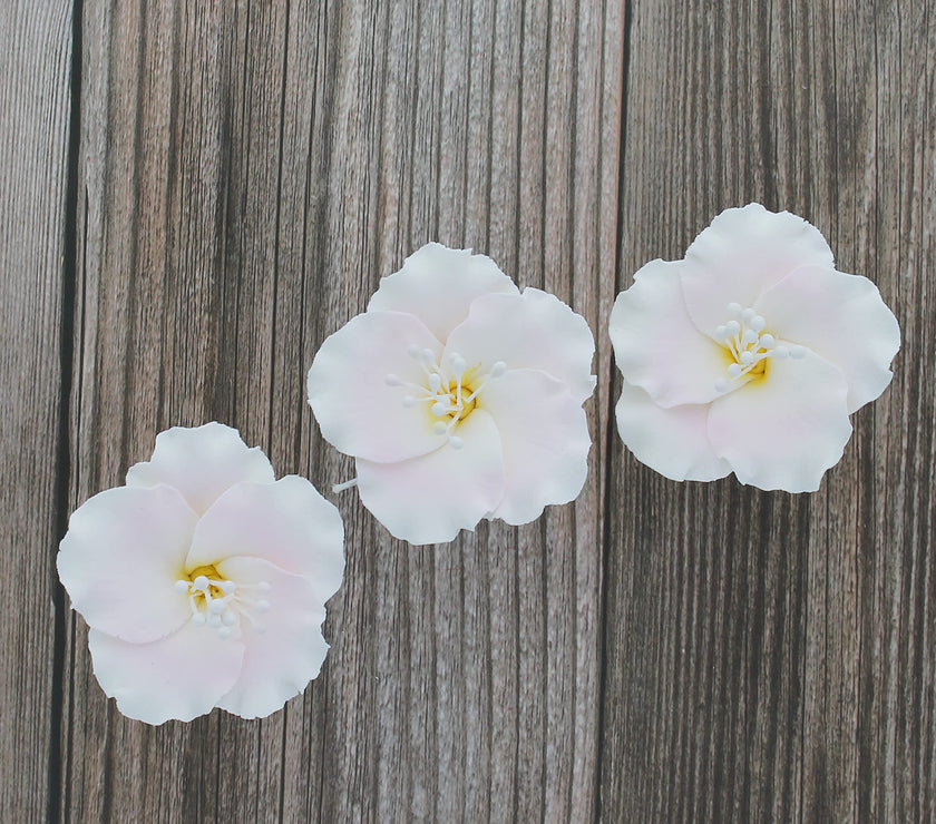 Azalea Sugar Flowers for Cake Decorating, by Global Sugar Art, Soft Pink