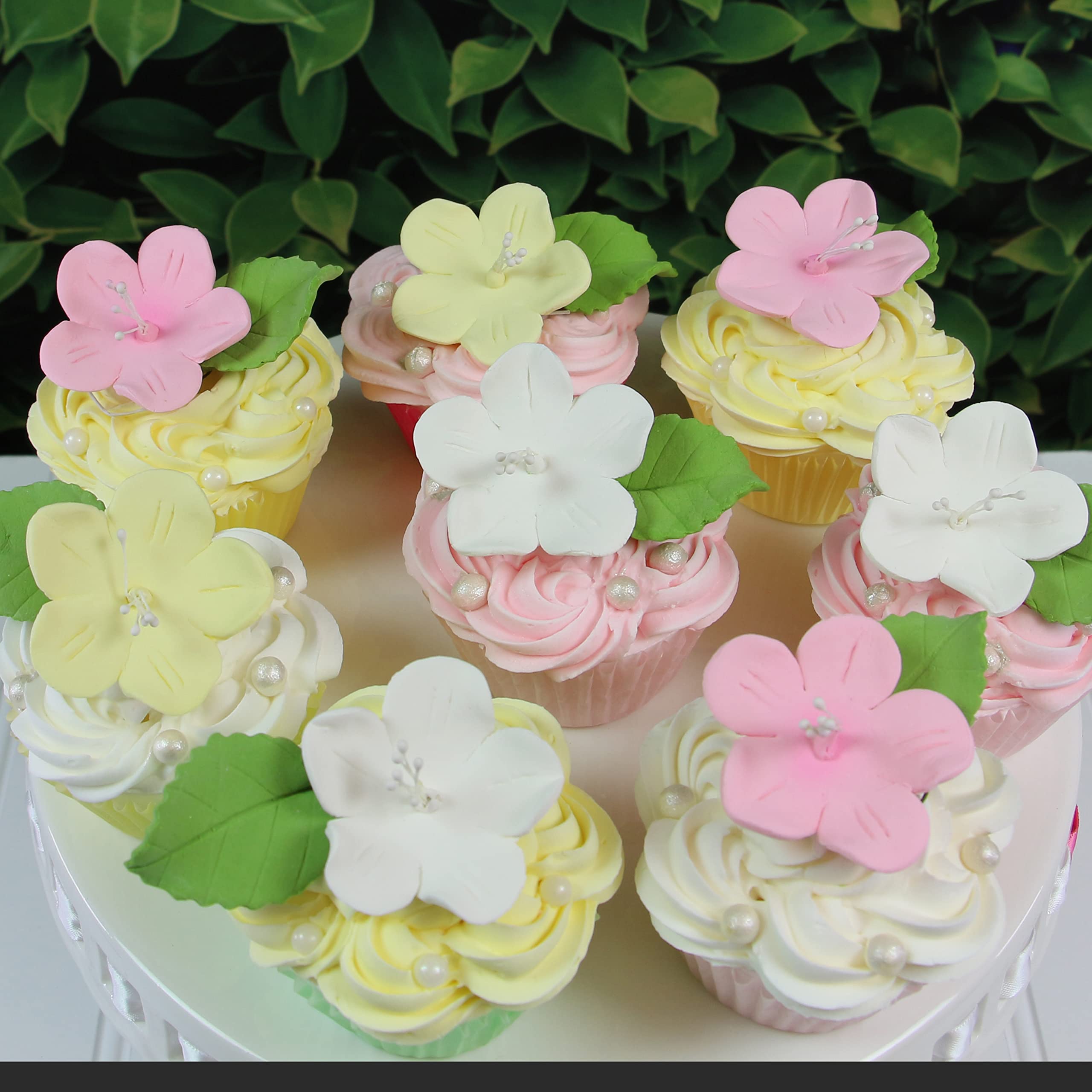 Global Sugar Art Fruit Blossom Sugar Cake Flowers by Chef Alan Tetreault