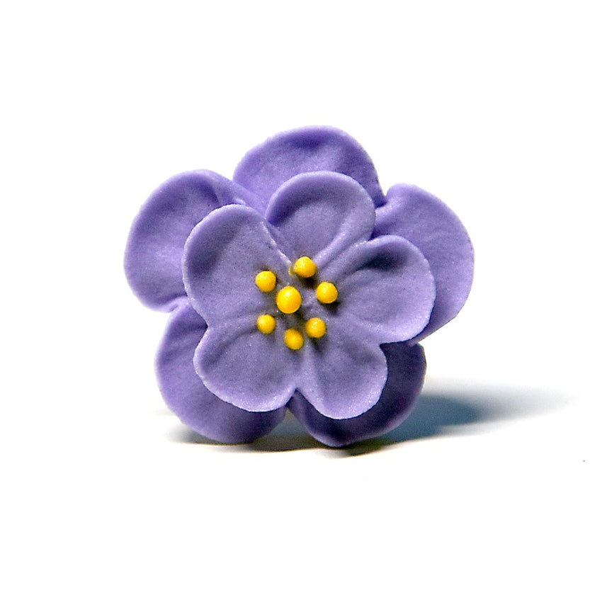 Global Sugar Art Royal Icing Flowers by Chef Alan Tetreault