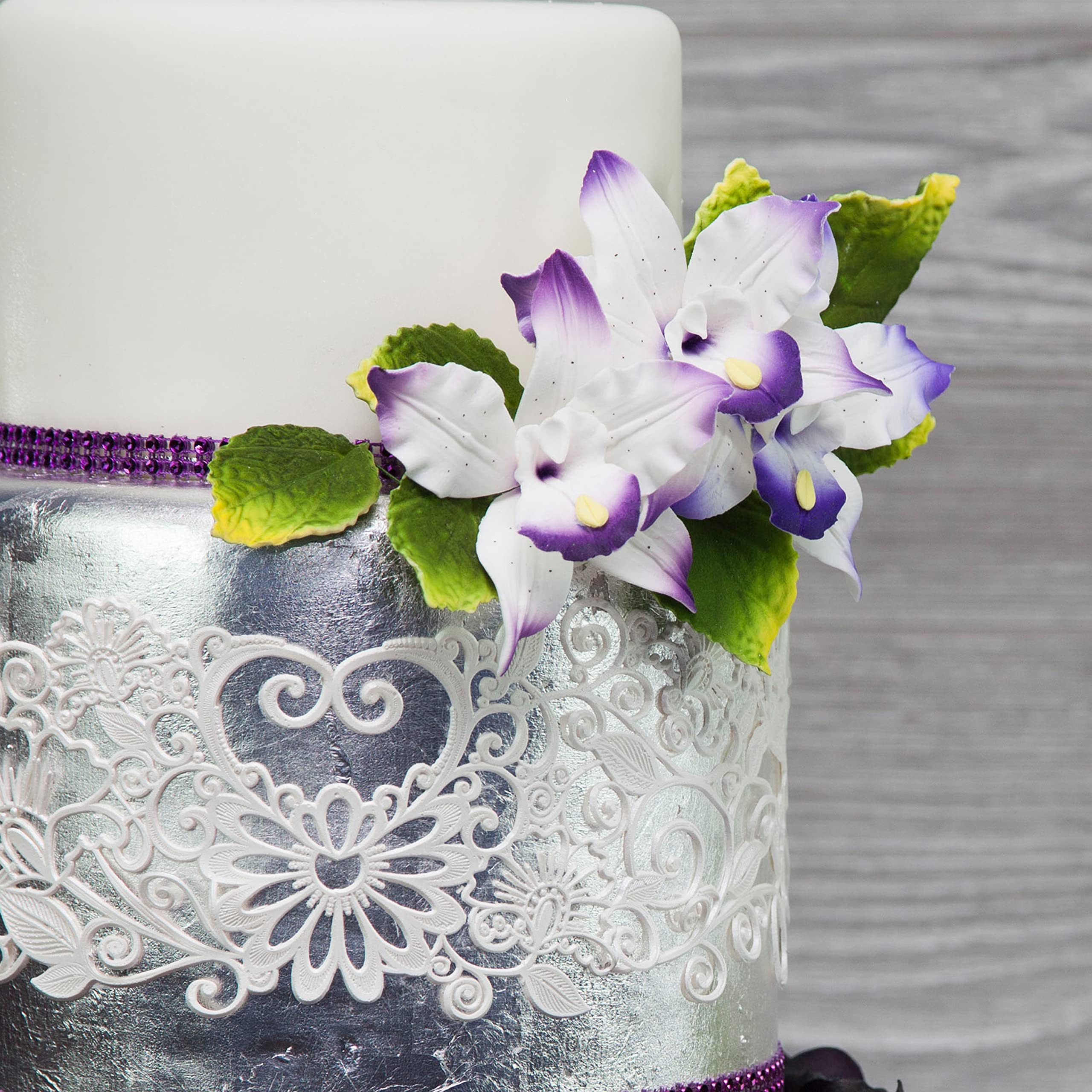 Orchid Sugar Cake Flowers, Brassavola Style Orchids, by Global Sugar Art, 3 Count, Purple