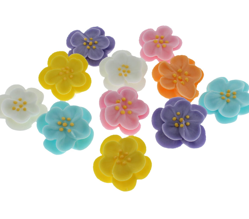 Global Sugar Art Royal Icing Flowers by Chef Alan Tetreault